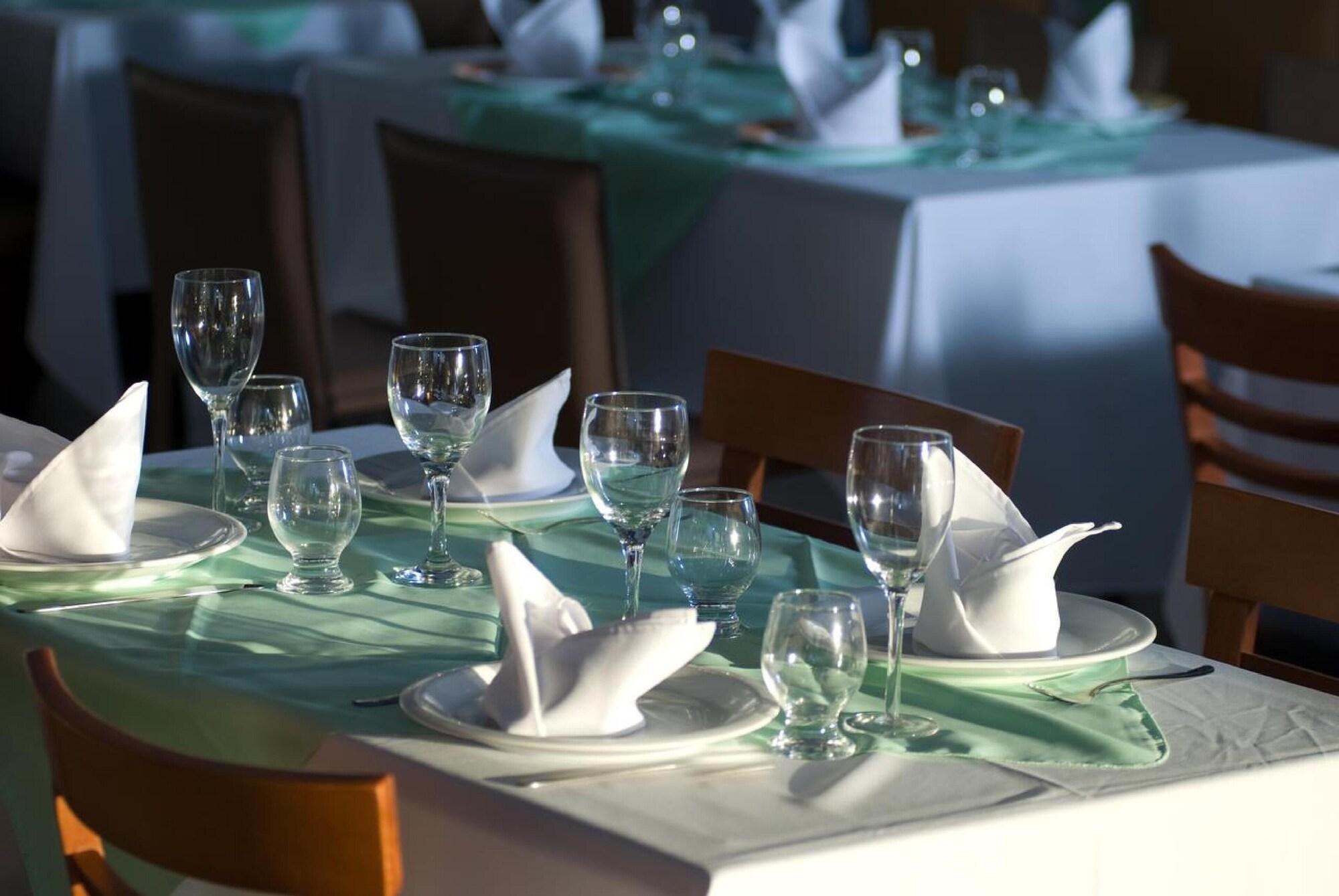 Oyo Hotel Arembepe Beach Hotel, Camacari Εξωτερικό φωτογραφία